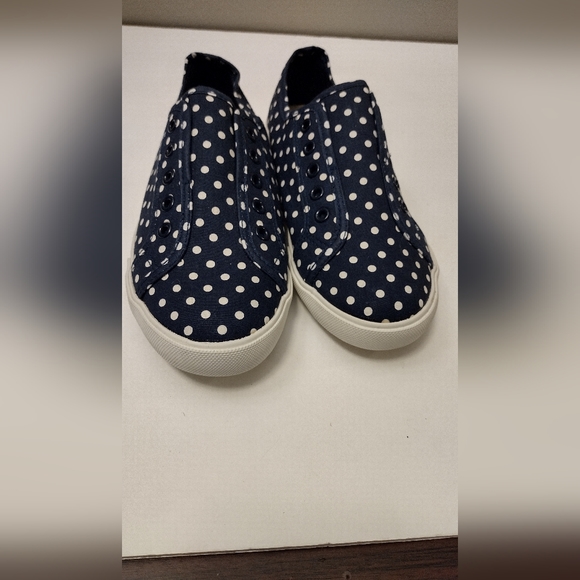 Crown and Ivy sneakers sz 6.5 NWOB - Picture 1 of 7